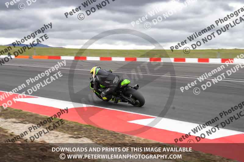cadwell no limits trackday;cadwell park;cadwell park photographs;cadwell trackday photographs;enduro digital images;event digital images;eventdigitalimages;navarra;no limits trackdays;peter wileman photography;racing digital images;trackday digital images;trackday photos